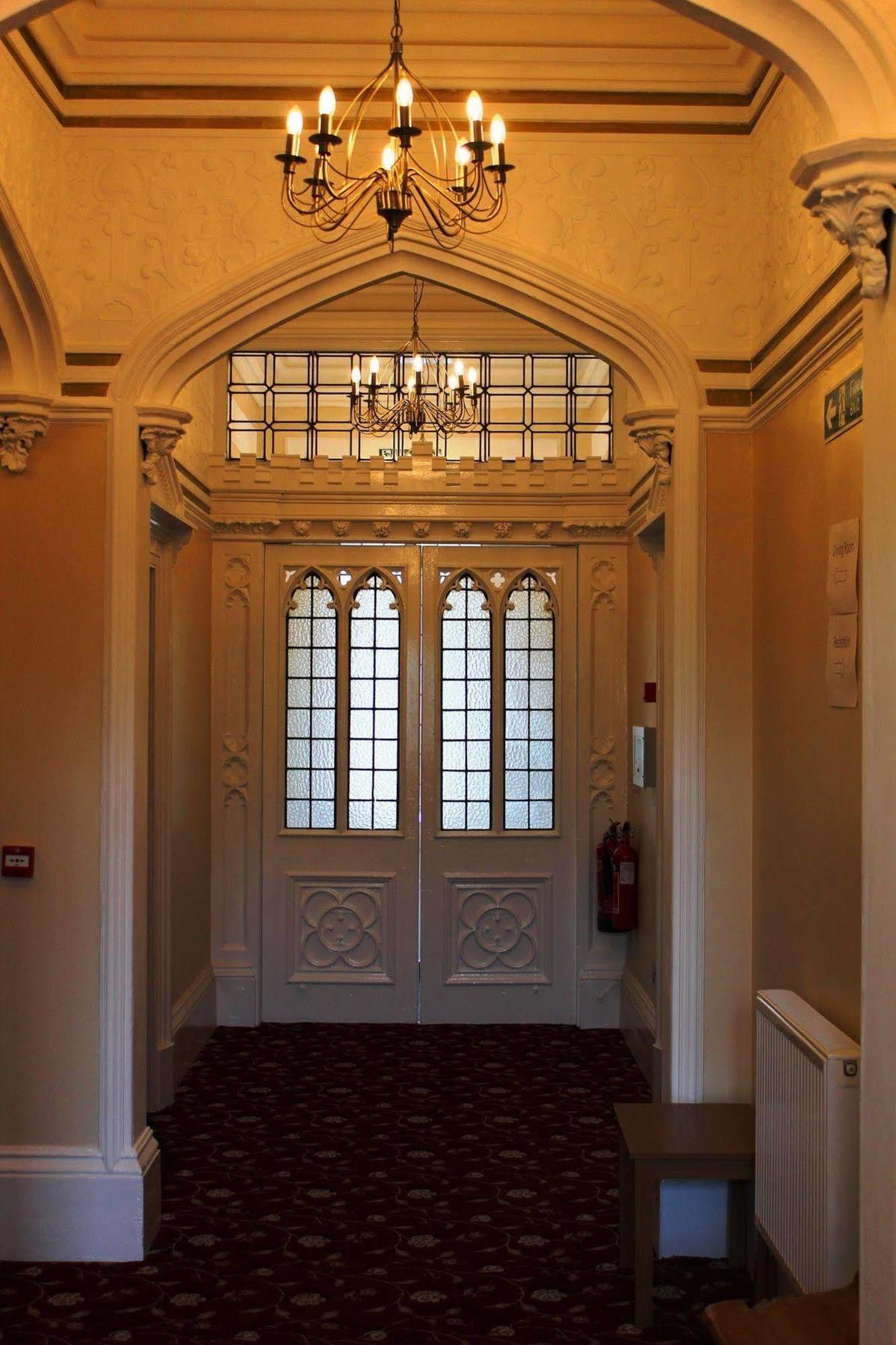 Edgerton Hotel Huddersfield Exterior foto